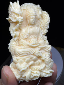 7.75" Palm nut carved Thousand hand Guan Yin w/ heart sutra XE42