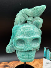 Load image into Gallery viewer, 8.25" Amazonite Skull with Lizard on Custom Stand Crystal Carving, Throat Chakra - The7directions
