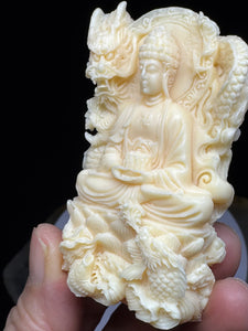 7.75" Palm nut carved Thousand hand Guan Yin w/ heart sutra XE42