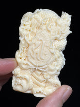 Load image into Gallery viewer, 7.75&quot; Palm nut carved Thousand hand Guan Yin w/ heart sutra XE42
