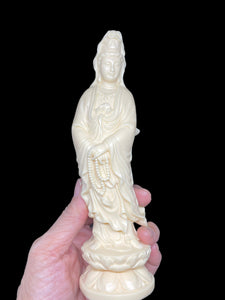 8" Carved Palm nut Goddess of Compassion Guan Yin F
