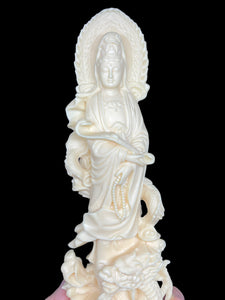 8" Carved Palm nut Goddess of Compassion Guan Yin G