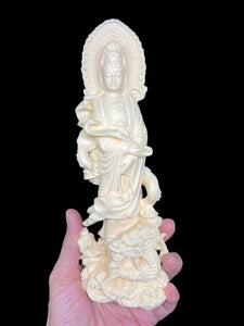 8" Carved Palm nut Goddess of Compassion Guan Yin G