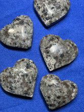 Load image into Gallery viewer, UV reactive Sodalite Yooperlite heart ZB27 with crystal info card
