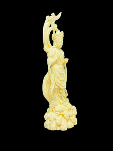 Carved Palm nut Goddess of Compassion Guan Yin C