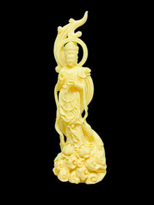 Carved Palm nut Goddess of Compassion Guan Yin C
