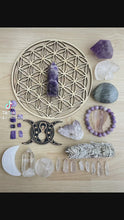 Load and play video in Gallery viewer, 29 piece lot Third eye Crown Chakra set of crystals and grid Z83
